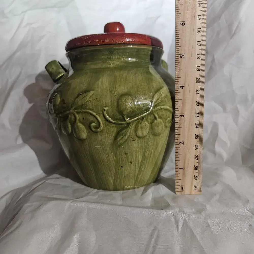 Canister Olive with Lid